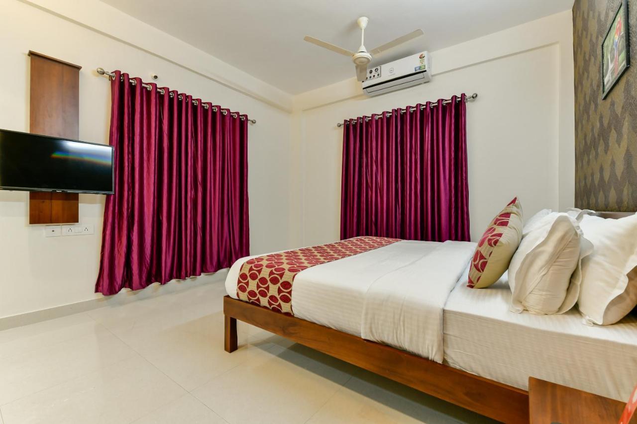 Hotel Hilite Inn Kochi Buitenkant foto