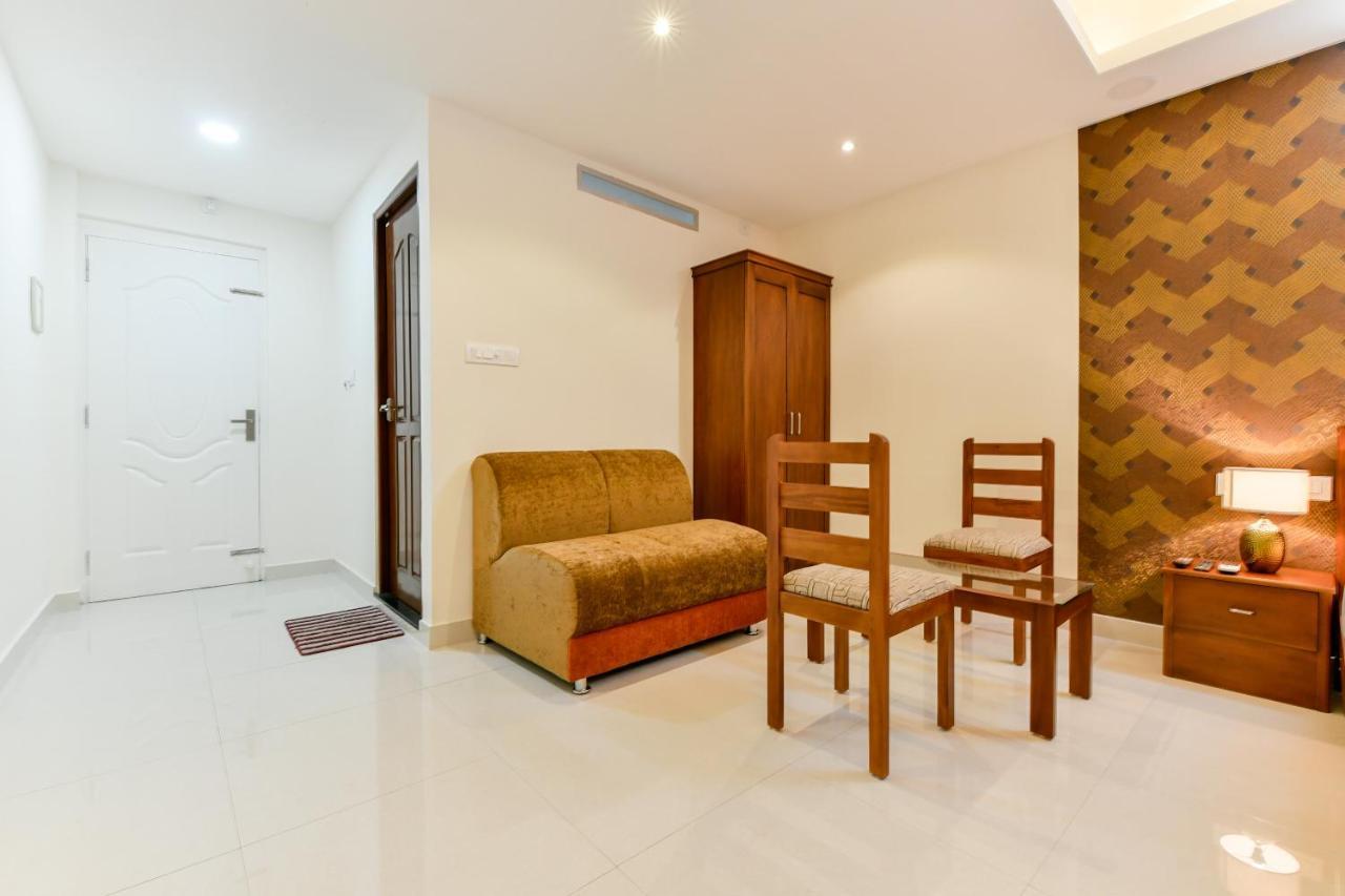Hotel Hilite Inn Kochi Buitenkant foto
