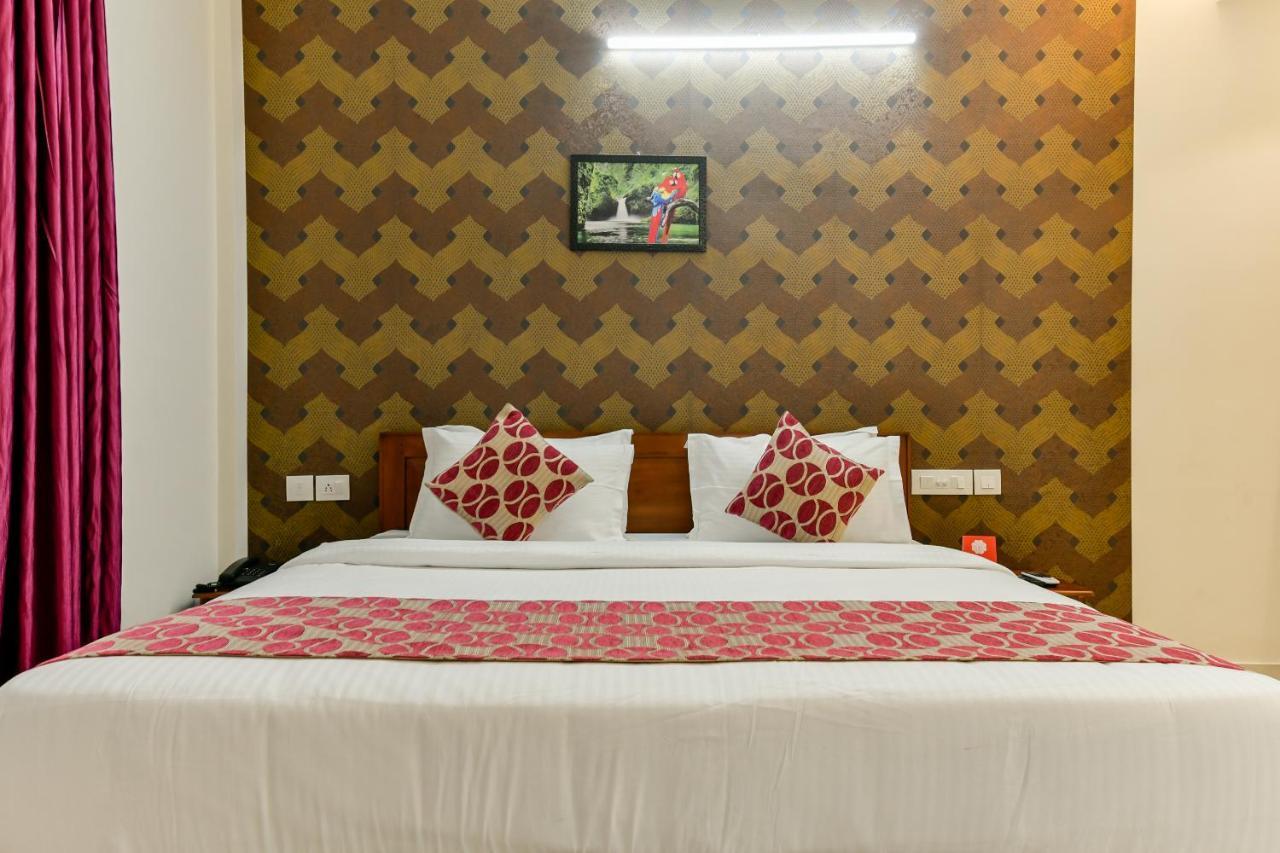 Hotel Hilite Inn Kochi Buitenkant foto
