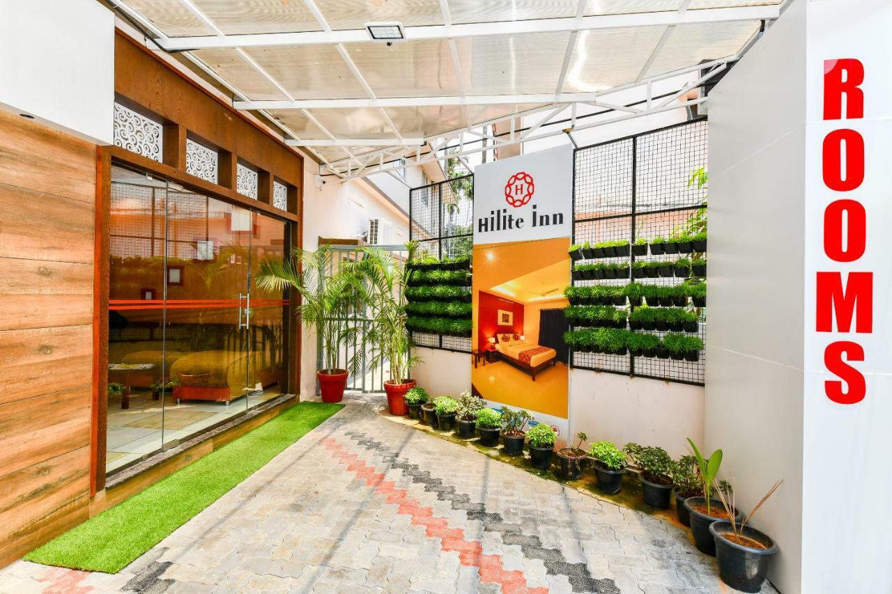 Hotel Hilite Inn Kochi Buitenkant foto