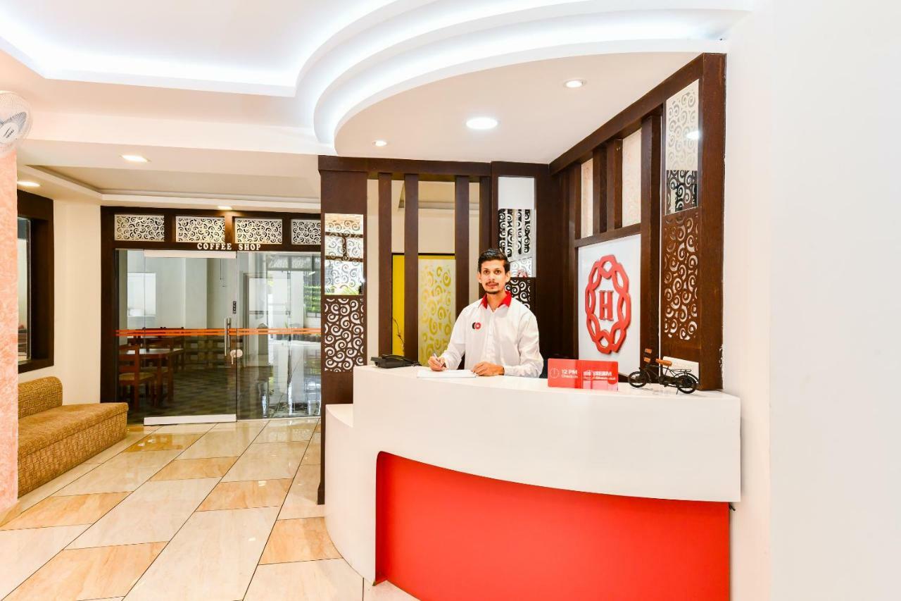 Hotel Hilite Inn Kochi Buitenkant foto