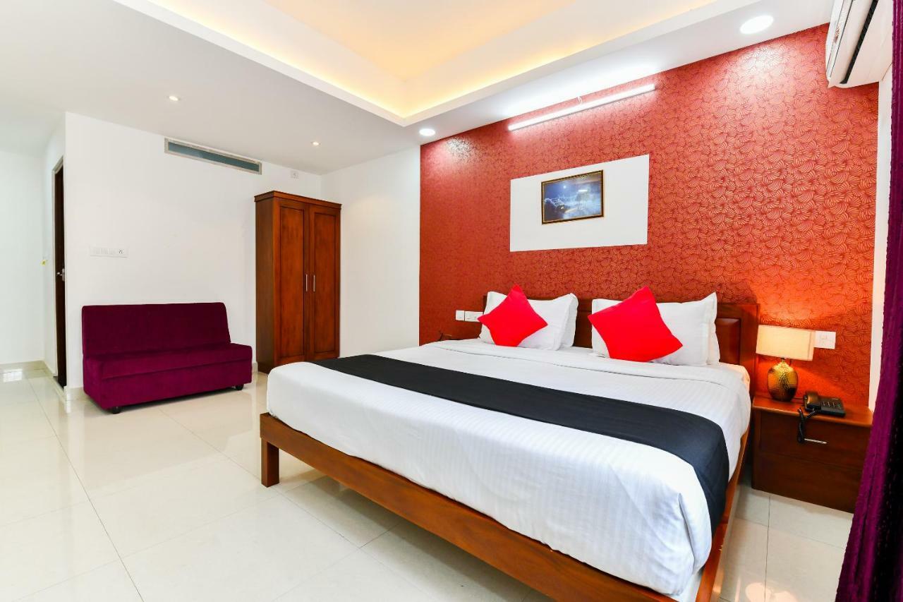 Hotel Hilite Inn Kochi Buitenkant foto